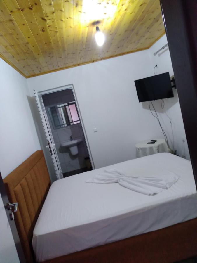 Condo Rooms Sarandë Exterior foto